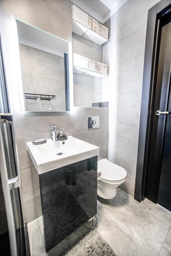 Charming Apt Next To Lazienki Park And City Center Warszawa Exteriör bild